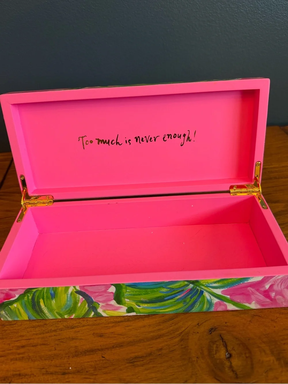 Lilly Pulitzer good some